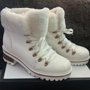 White Fashion Boots
